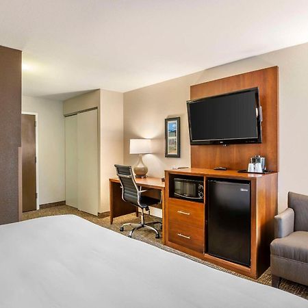 Comfort Inn Petersburg Near Fort Gregg-Adams Extérieur photo