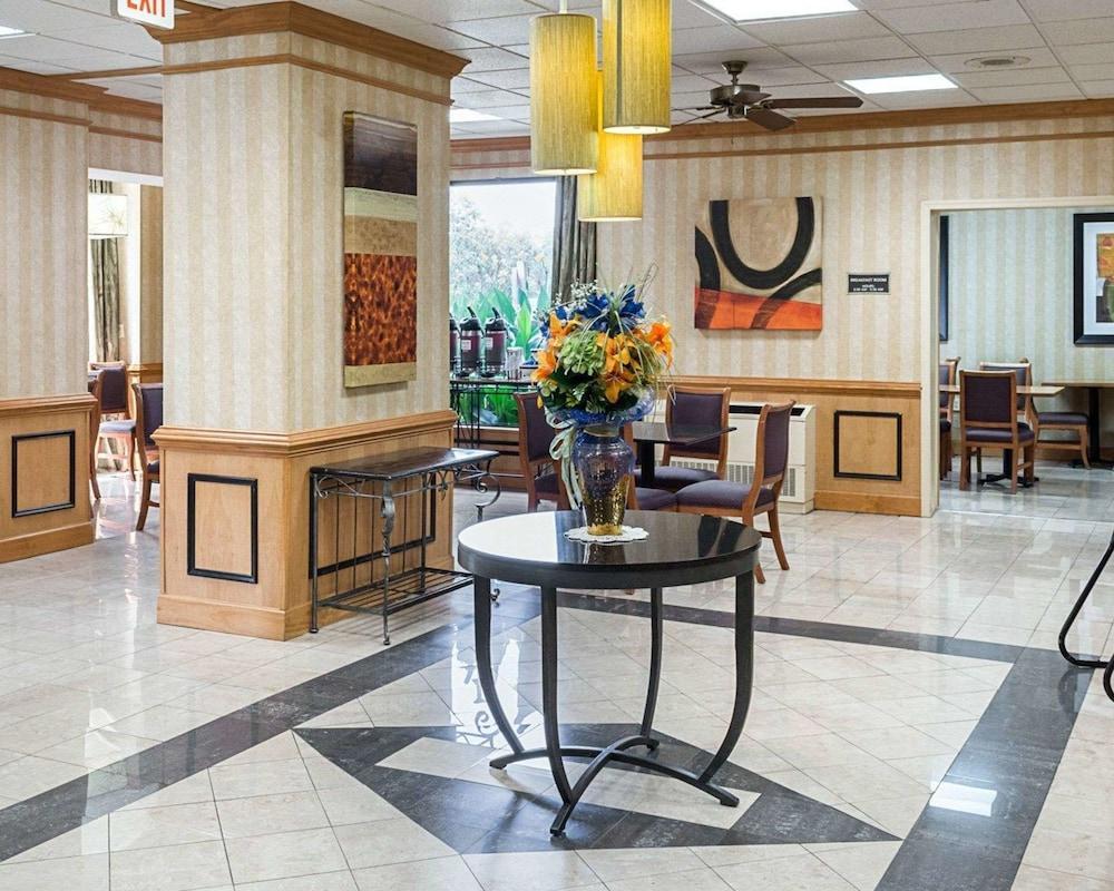 Comfort Inn Petersburg Near Fort Gregg-Adams Extérieur photo