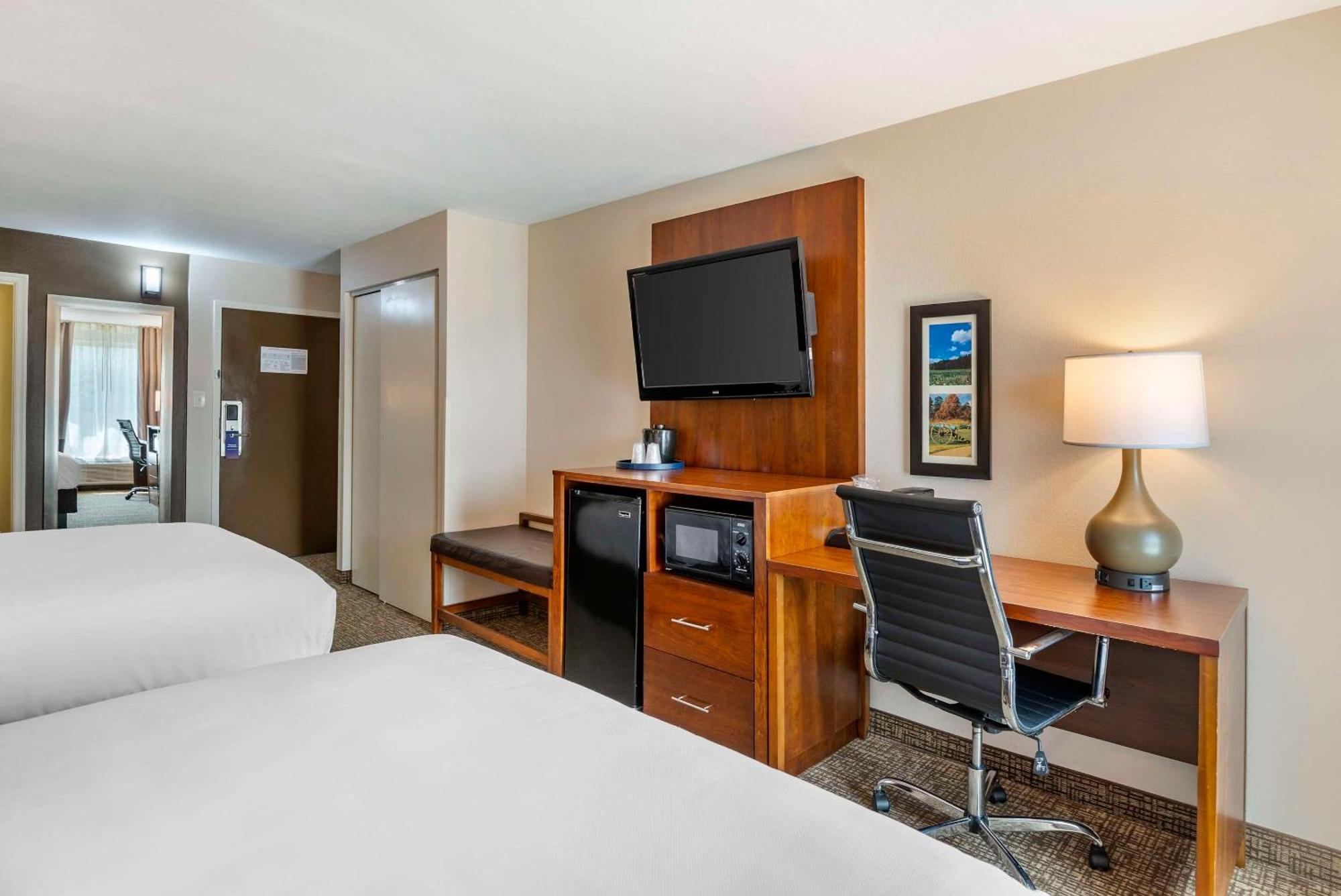 Comfort Inn Petersburg Near Fort Gregg-Adams Extérieur photo