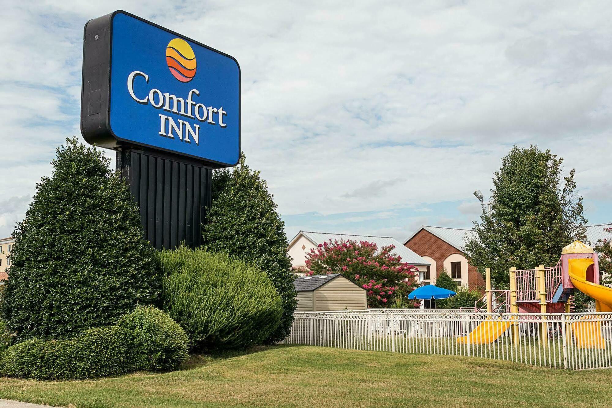 Comfort Inn Petersburg Near Fort Gregg-Adams Extérieur photo